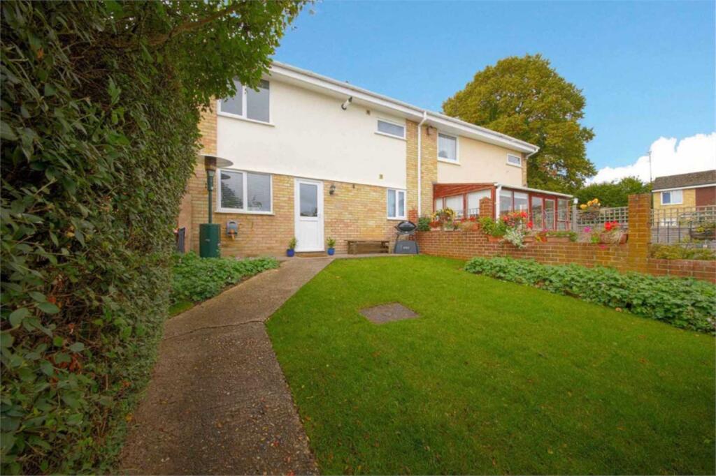 3 bed Mid Terraced House for rent in Henley-on-Thames. From Tim Peers Estate Agents - Henley on Thames 3 bed Mid Terraced House for rent in Henley-on-Thames. From Tim Peers Estate Agents - Henley on Thames