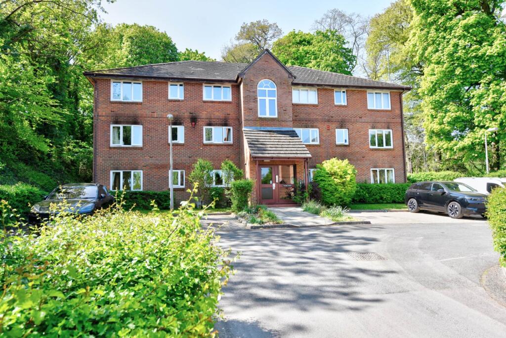 1 bed Apartment for rent in Henley-on-Thames. From Tim Peers Estate Agents - Henley on Thames