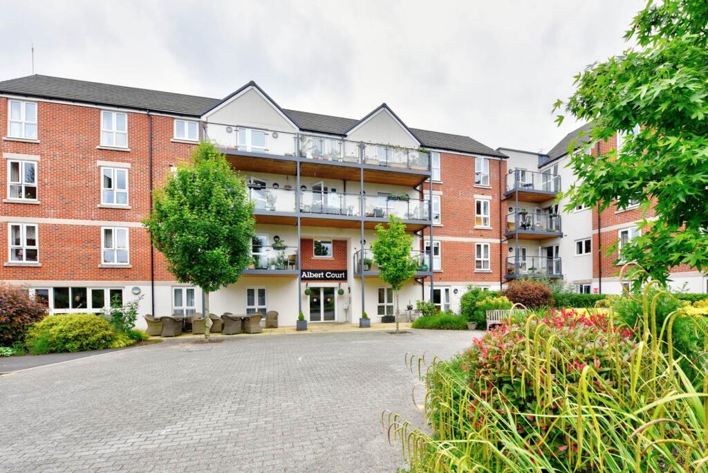 2 bed Apartment for rent in Harpsden. From Tim Peers Estate Agents - Henley on Thames