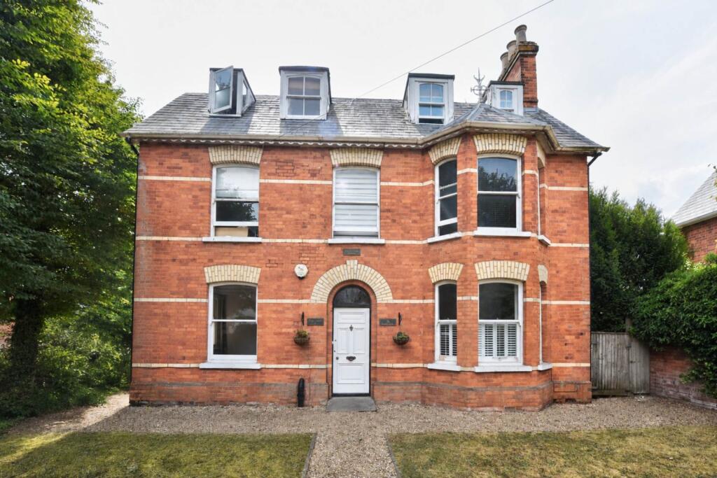2 bed Apartment for rent in Henley-on-Thames. From Tim Peers Estate Agents - Henley on Thames