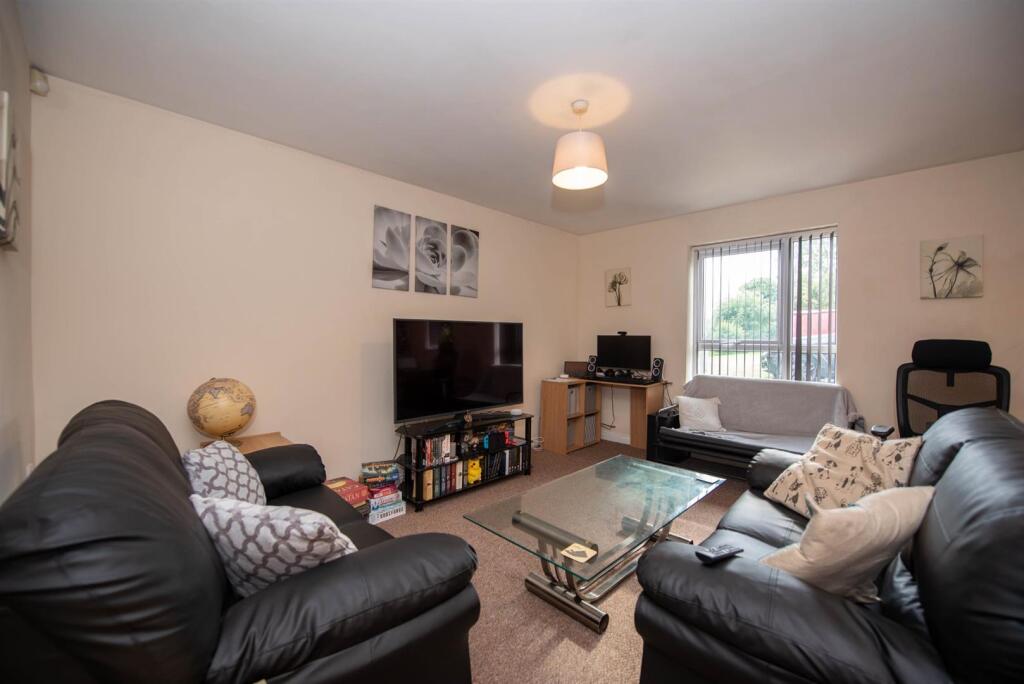 2 bed Apartment for rent in Nottingham. From DMW Property Services - Mapperley