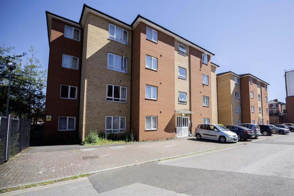 2 bed Apartment for rent in Nottingham. From DMW Property Services - Mapperley