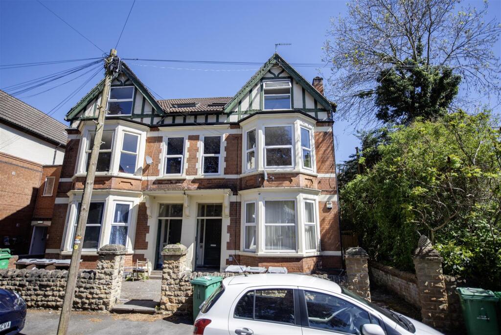 3 bed Apartment for rent in Nottingham. From DMW Property Services - Mapperley