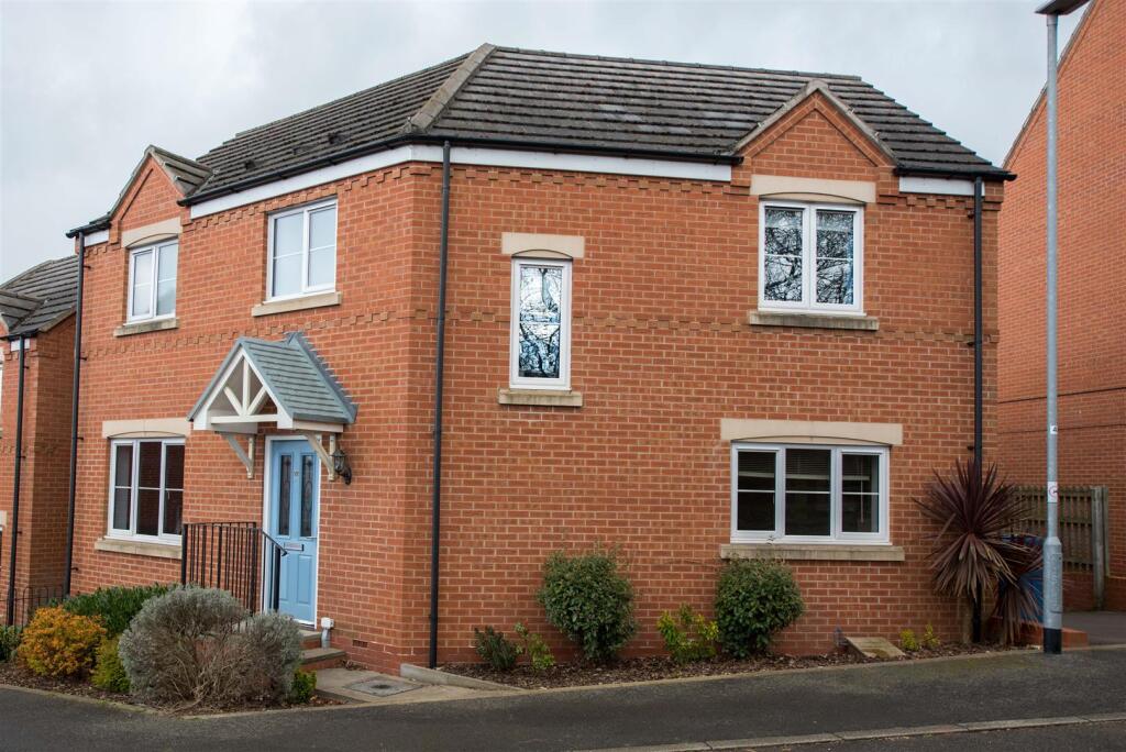 3 bed Detached for rent in Bingham. From DMW Property Services - Mapperley 3 bed Detached for rent in Bingham. From DMW Property Services - Mapperley