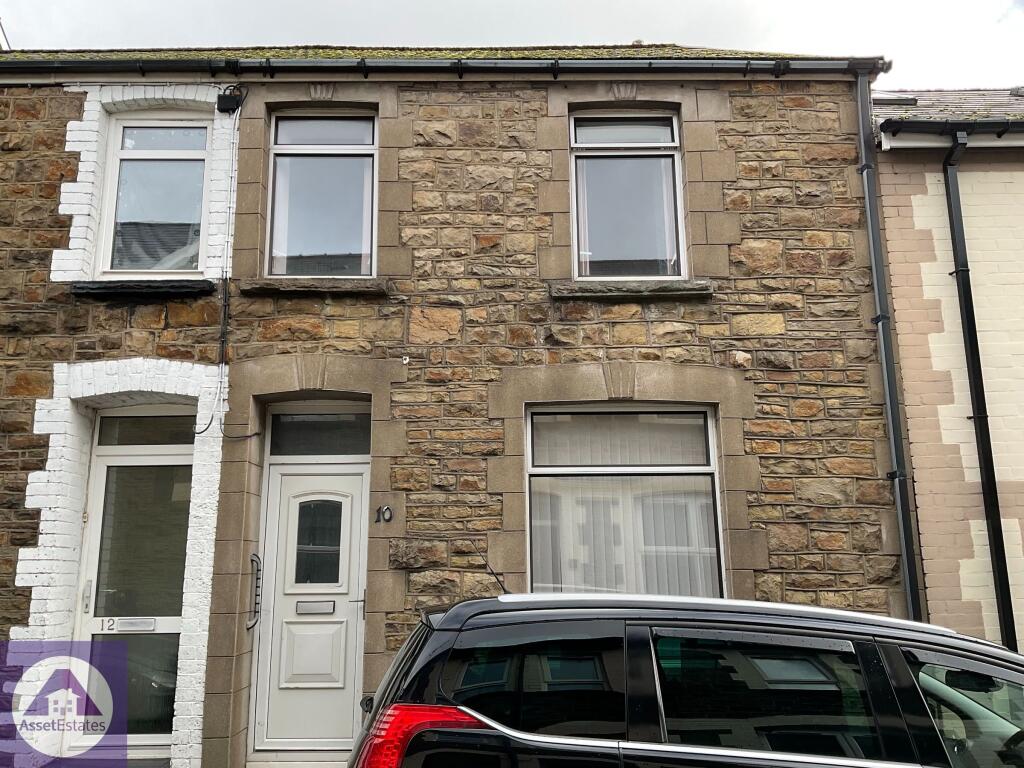 3 bed Mid Terraced House for rent in Abertillery. From Asset Estates - Abertillery