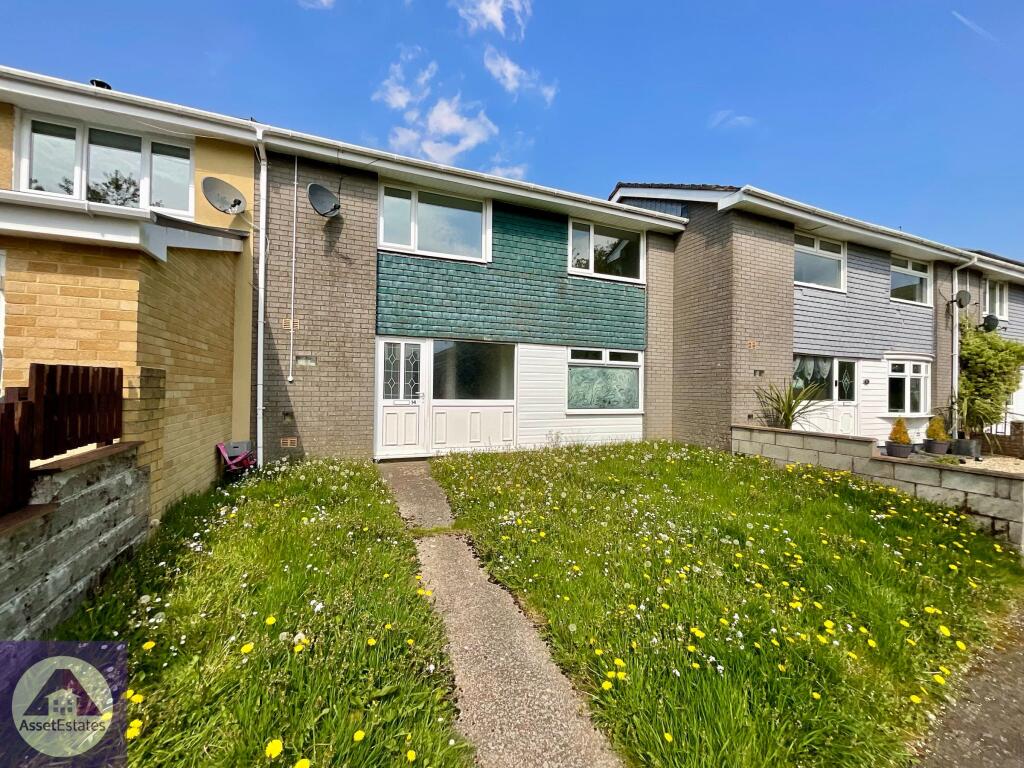3 bed Mid Terraced House for rent in Blainau. From Asset Estates - Abertillery