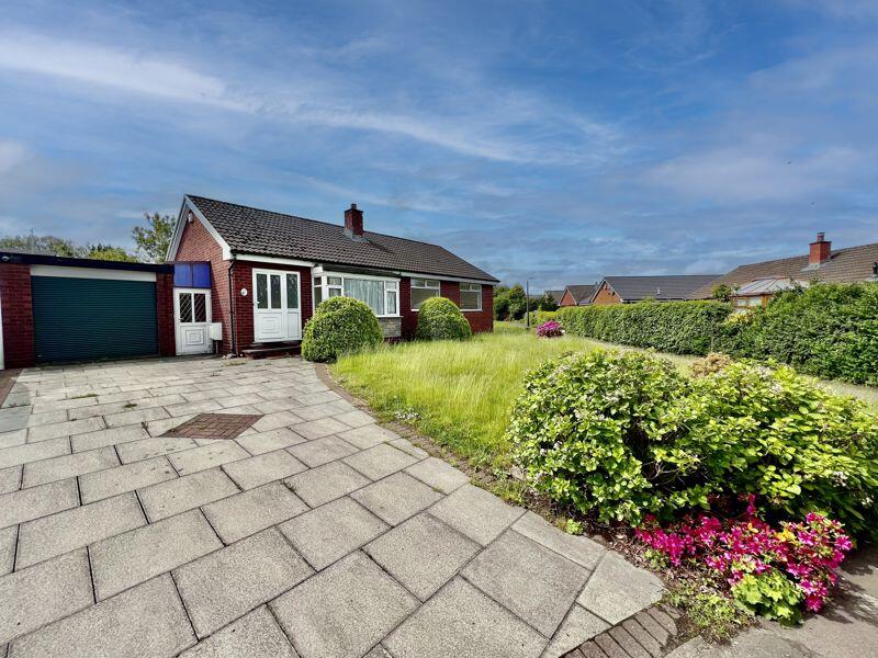 3 bed Detached bungalow for rent in Hunger Hill. From Harrisons Estate Agents - Bolton