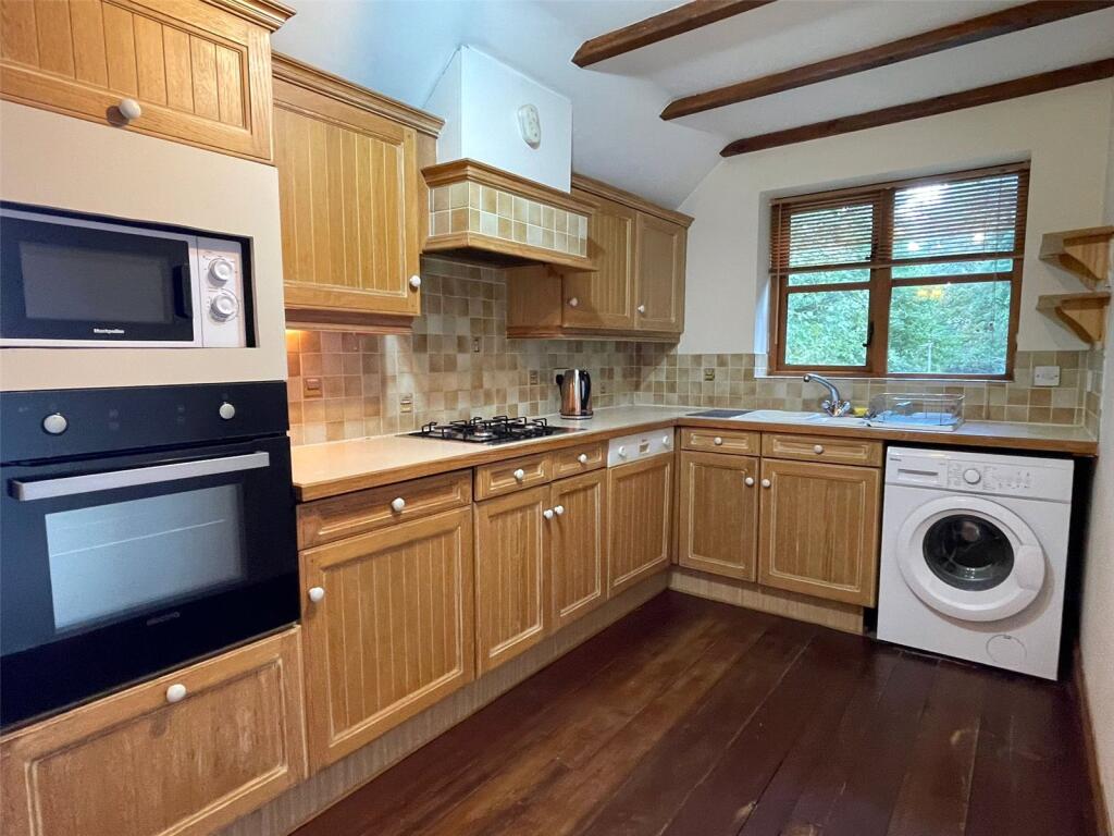 1 bed Coach House for rent in Long Lane. From Coleman Estates - Wellington