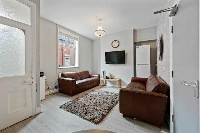 6 bed Mid Terraced House for rent in Preston. From North West Homes - Preston