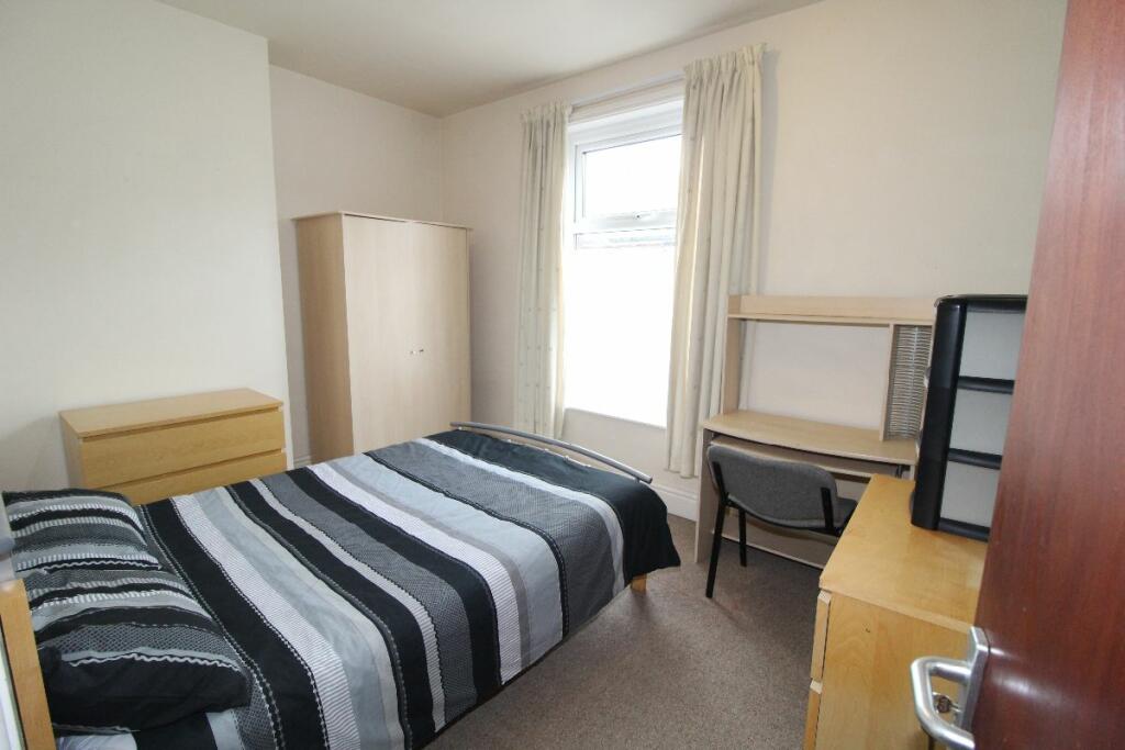 4 bed Mid Terraced House for rent in Preston. From North West Homes - Preston