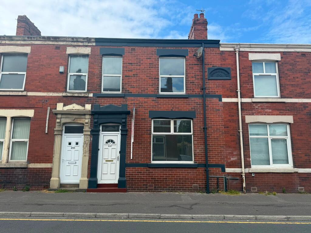 4 bed Mid Terraced House for rent in Preston. From North West Homes - Preston