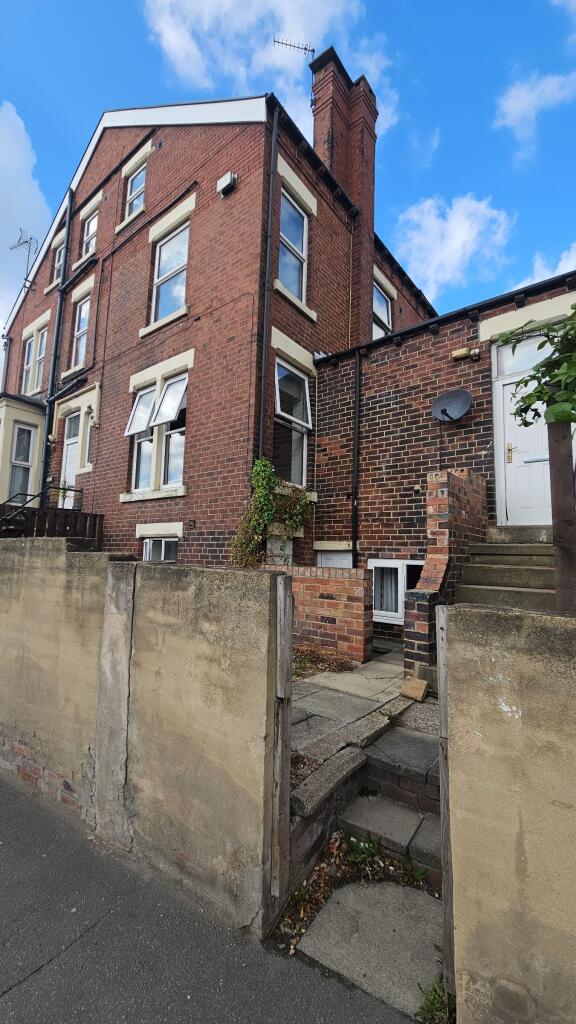 0 bed Studio for rent in Leeds. From Barford Property - Bradford 0 bed Studio for rent in Leeds. From Barford Property - Bradford