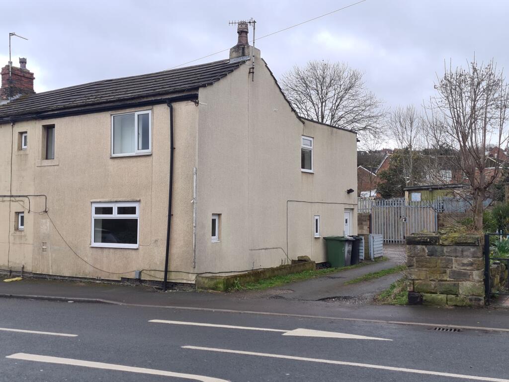 3 bed Mid Terraced House for rent in Batley. From Barford Property - Bradford 3 bed Mid Terraced House for rent in Batley. From Barford Property - Bradford