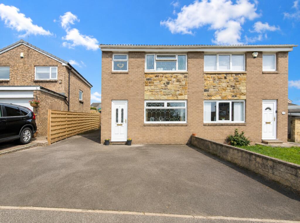 3 bed Semi Detached for rent in Heckmondwike. From Barford Property - Bradford 3 bed Semi Detached for rent in Heckmondwike. From Barford Property - Bradford