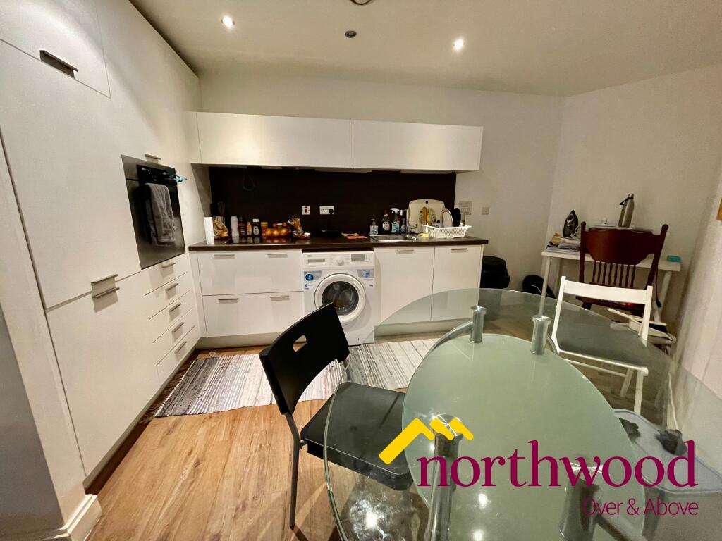 1 bed 1st Floor Flat for rent in Birmingham. From Northwood - Birmingham