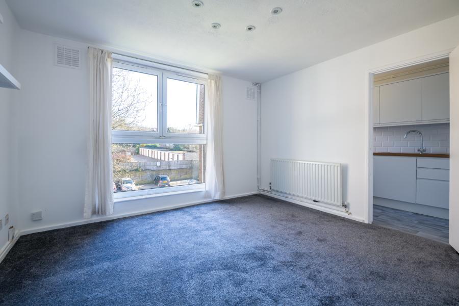 1 bed 1st Floor Flat for rent in Penge. From Nicholas Ashley - Residential Lettings Specialist