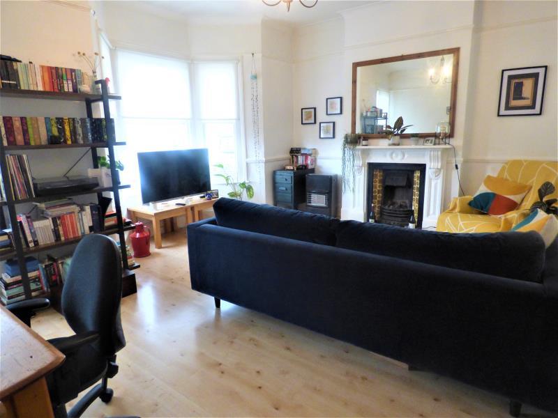 2 bed 1st Floor Flat for rent in Catford. From Nicholas Ashley - Residential Lettings Specialist