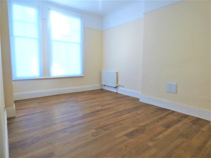 1 bed Apartment for rent in Streatham. From Nicholas Ashley - Residential Lettings Specialist
