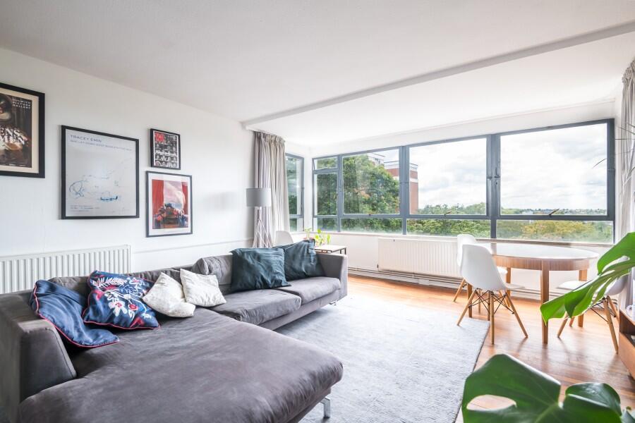 2 bed 1st Floor Flat for rent in Penge. From Nicholas Ashley - Residential Lettings Specialist