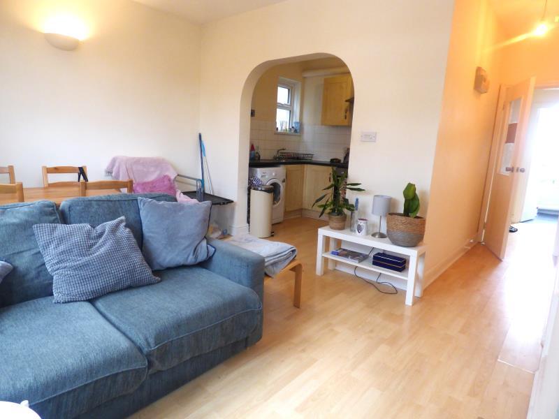 3 bed 1st Floor Flat for rent in Streatham. From Nicholas Ashley - Residential Lettings Specialist