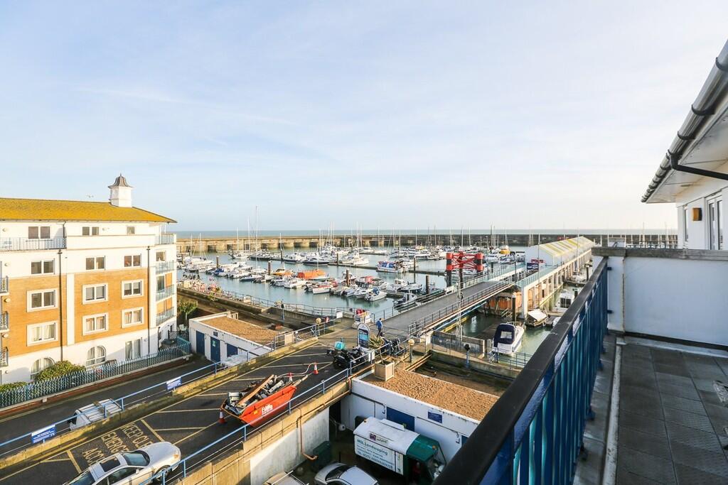 4 bed Apartment for rent in Ovingdean. From Sure Property Solutions Ltd - Brighton