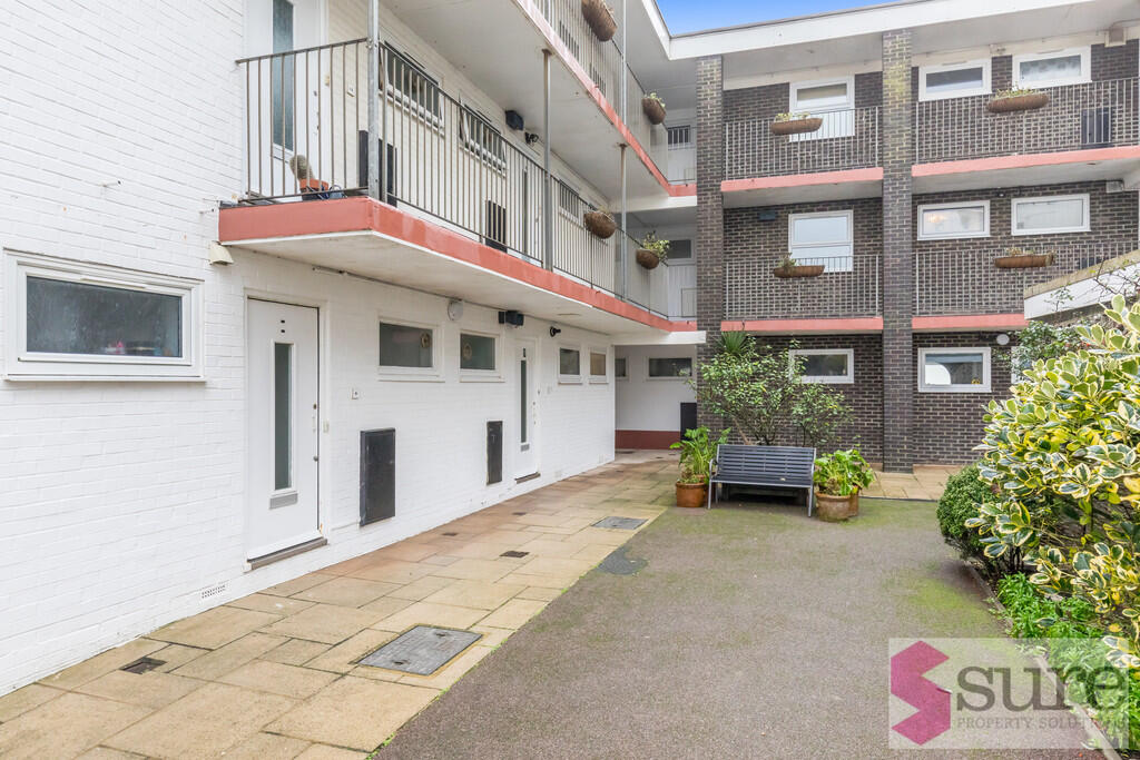 1 bed 1st Floor Flat for rent in Rottingdean. From Sure Property Solutions Ltd - Brighton