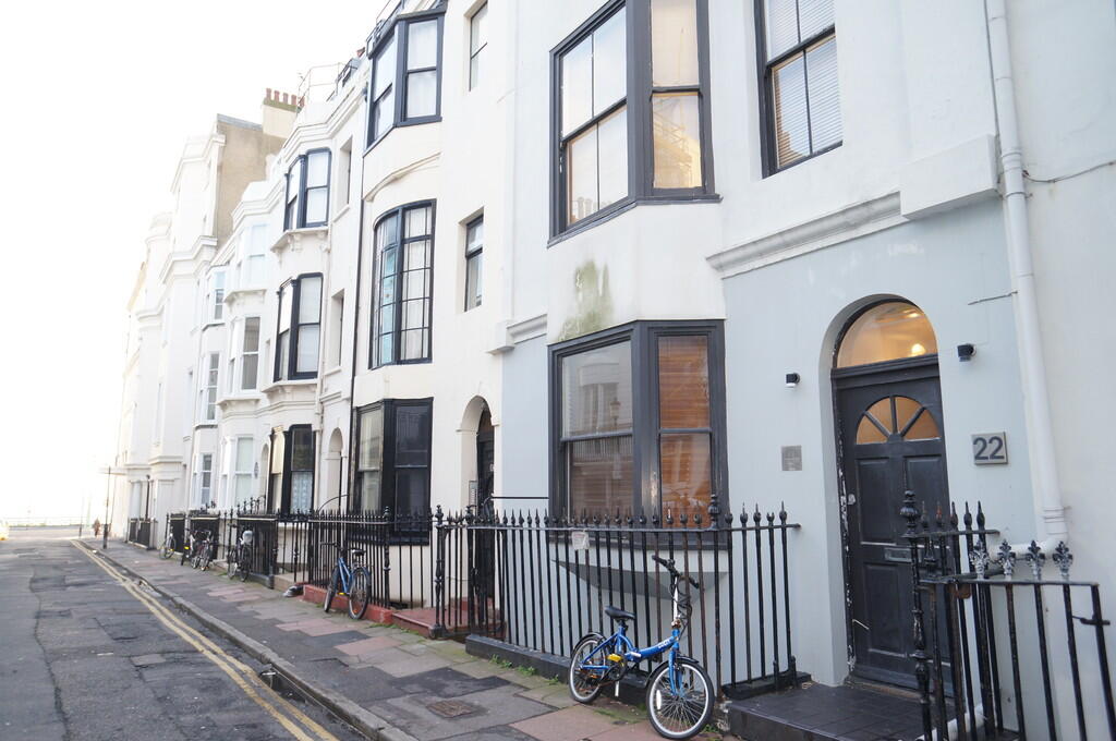 4 bed Studio for rent in Ovingdean. From Sure Property Solutions Ltd - Brighton