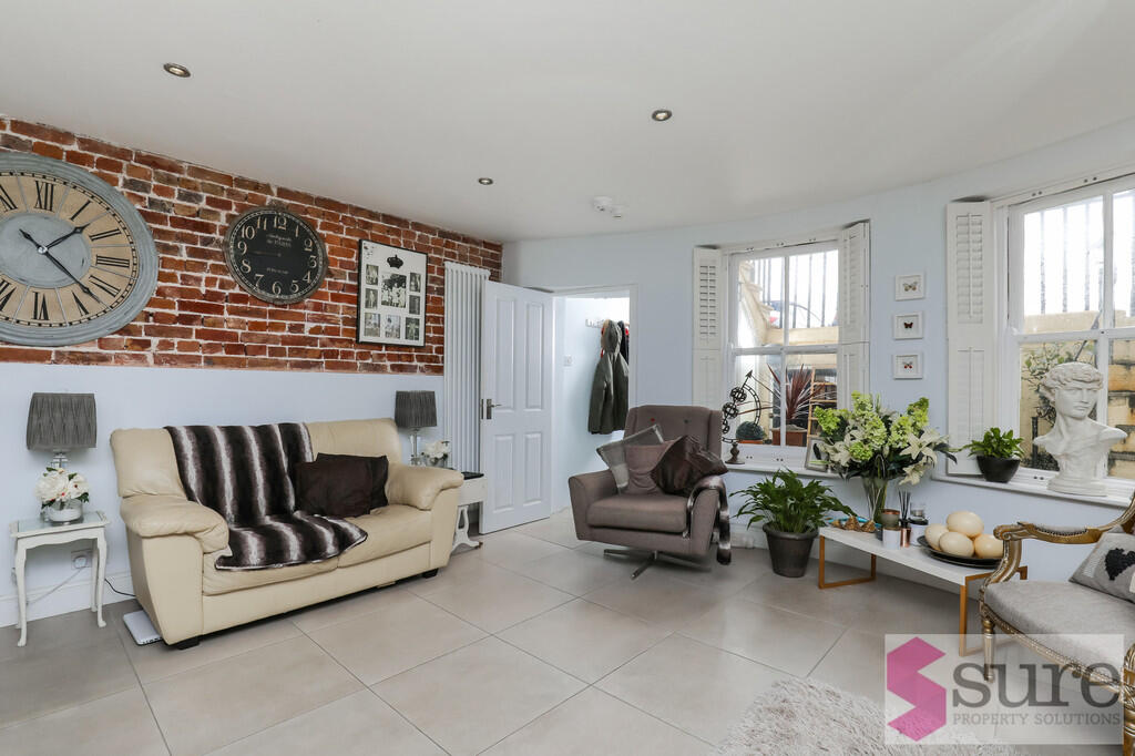 2 bed Apartment for rent in Ovingdean. From Sure Property Solutions Ltd - Brighton