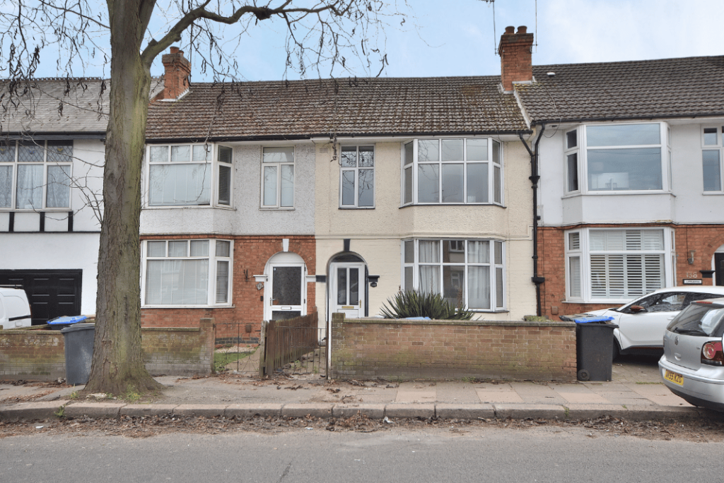 3 bed Mid Terraced House for rent in Northampton. From Edward Knight Estate Agents - Northampton