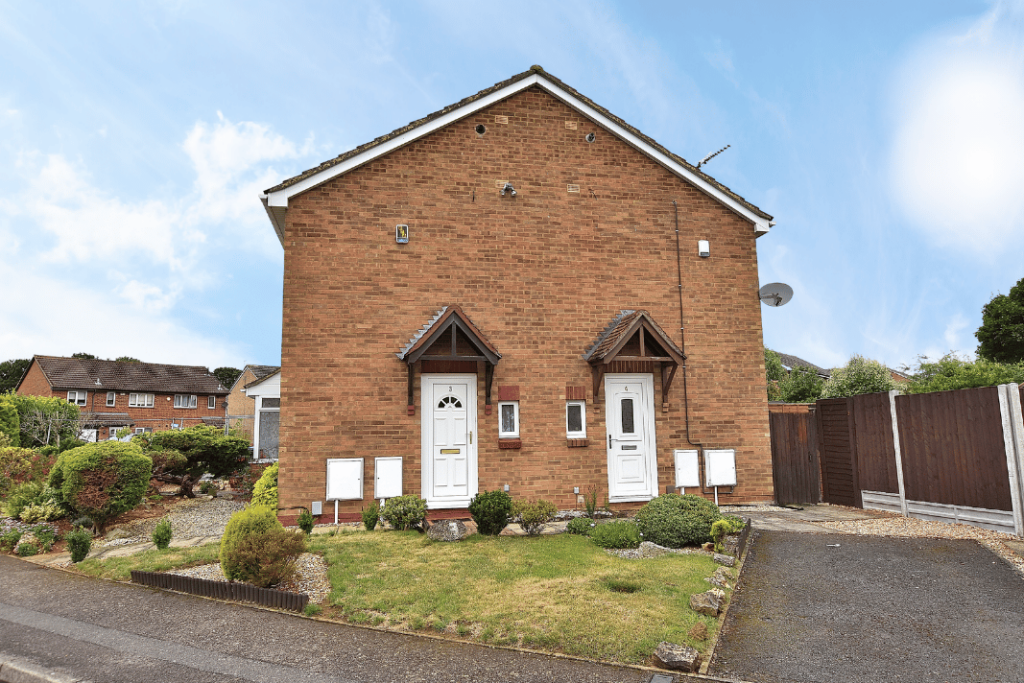 1 bed Cluster Home for rent in Northampton. From Edward Knight Estate Agents - Northampton