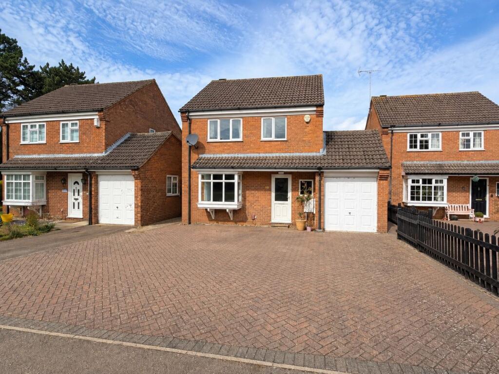 4 bed Detached for rent in Moulton. From Edward Knight Estate Agents - Northampton