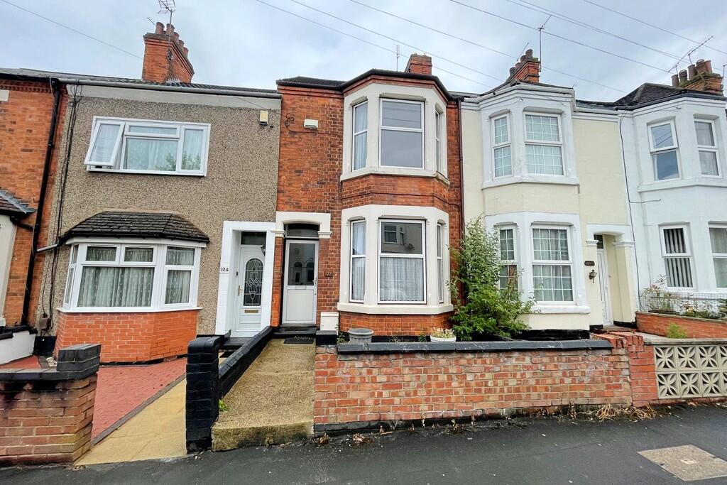 3 bed Mid Terraced House for rent in Rugby. From Edward Knight Estate Agents - Rugby