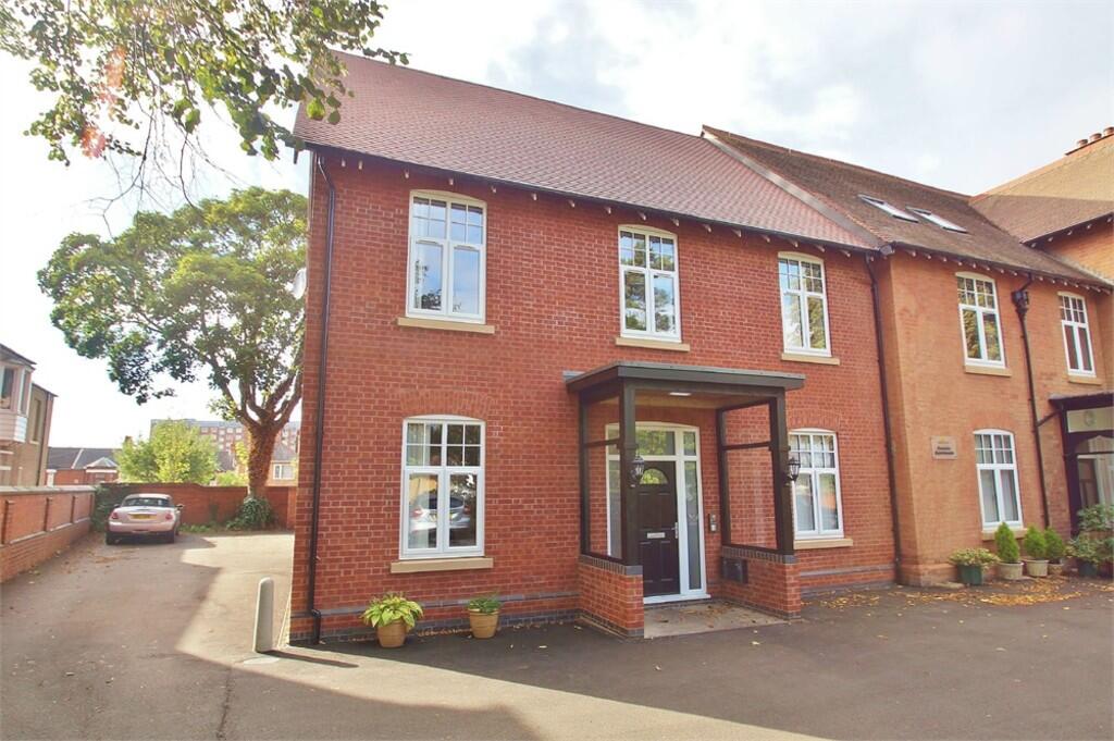 1 bed 1st Floor Flat for rent in Rugby. From Edward Knight Estate Agents - Rugby