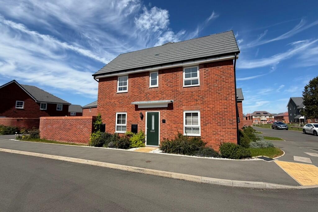 3 bed Semi Detached for rent in . From Edward Knight Estate Agents - Rugby