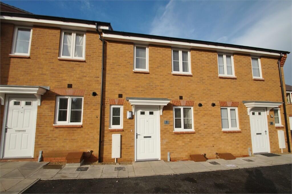 2 bed Mid Terraced House for rent in Rugby. From Edward Knight Estate Agents - Rugby