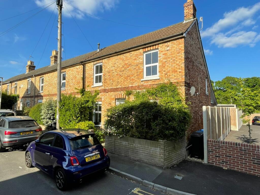 4 bed End of Terrace for rent in Poole. From Anthony David & Co - Poole