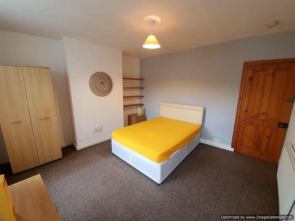 6 bed House Share for rent in Hanchurch. From Eazy Lett - Crewe 6 bed House Share for rent in Hanchurch. From Eazy Lett - Crewe