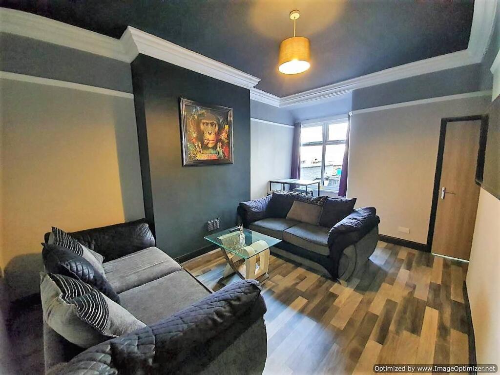 4 bed House Share for rent in Crewe. From Eazy Lett - Crewe