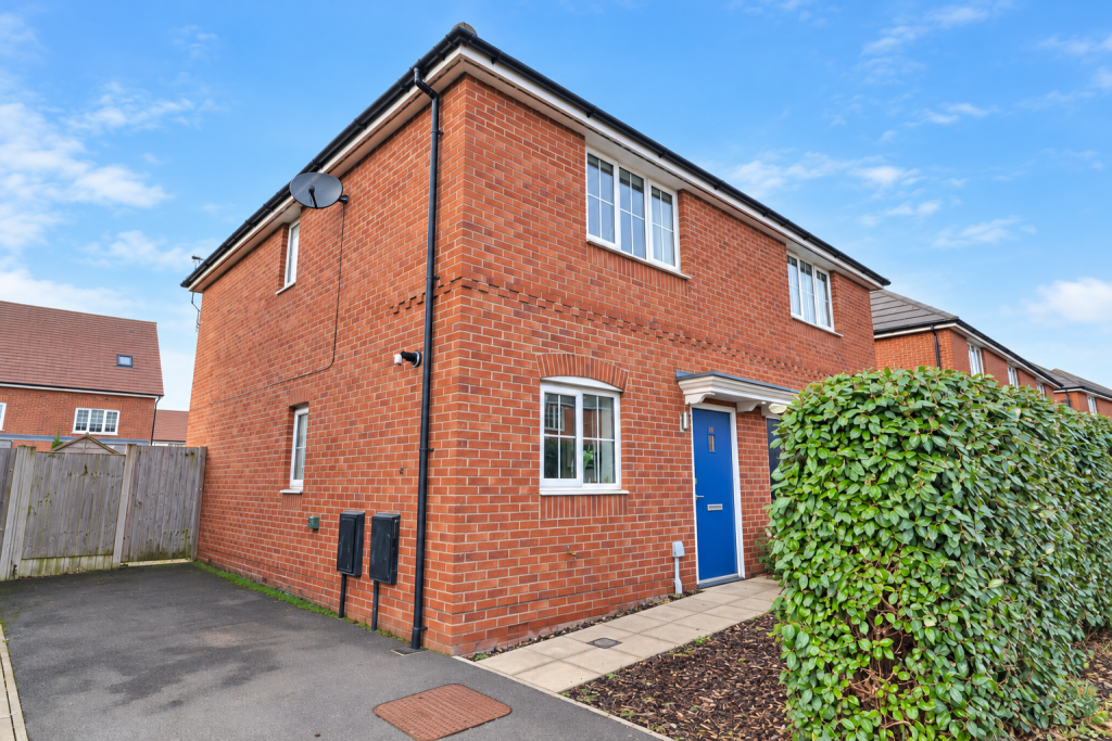 2 bed Semi Detached for rent in Coppenhall Moss. From Eazy Lett - Crewe 2 bed Semi Detached for rent in Coppenhall Moss. From Eazy Lett - Crewe