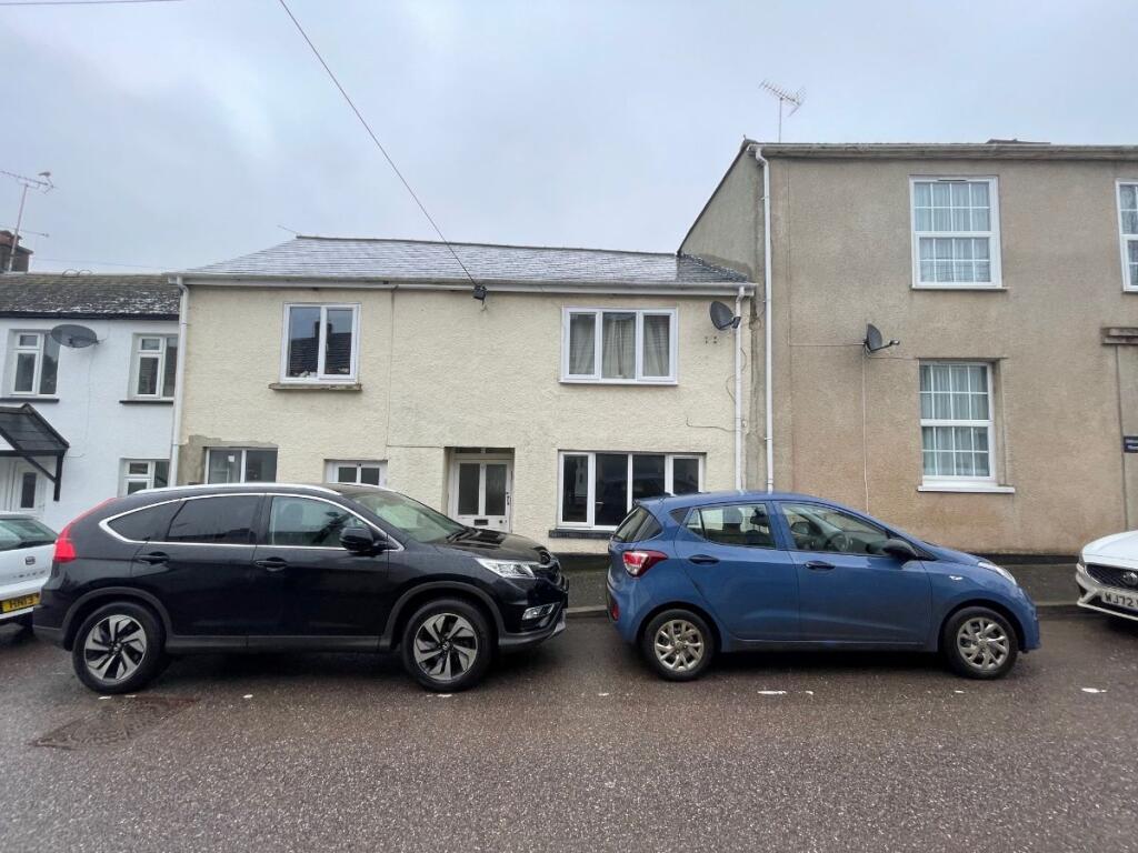 2 bed 1st Floor Flat for rent in North Tawton. From Godfrey Short & Squire - Okehampton 2 bed 1st Floor Flat for rent in North Tawton. From Godfrey Short & Squire - Okehampton