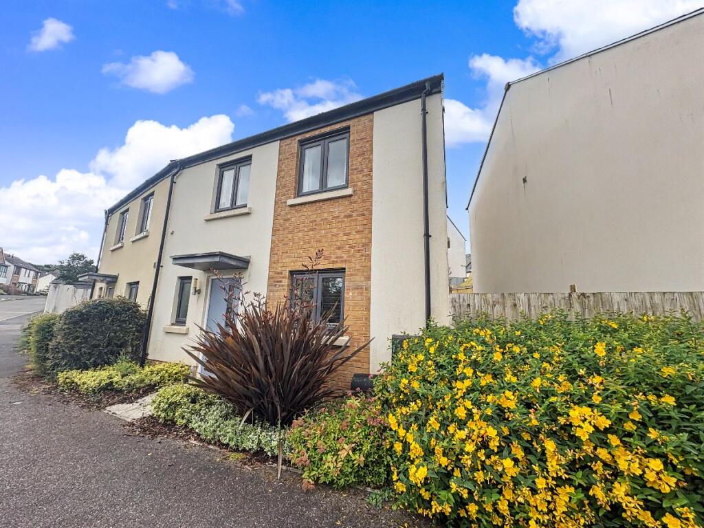 2 bed Mid Terraced House for rent in Okehampton. From Godfrey Short & Squire - Okehampton