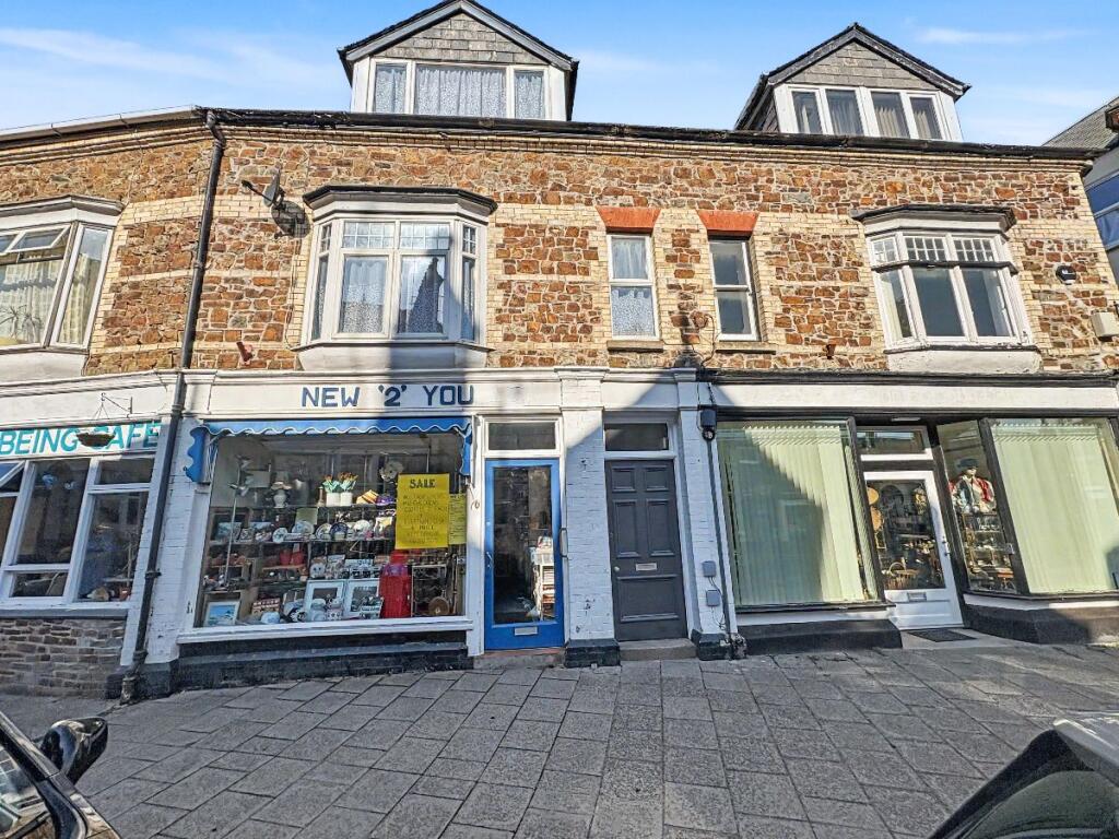 2 bed 1st Floor Flat for rent in Okehampton. From Godfrey Short & Squire - Okehampton
