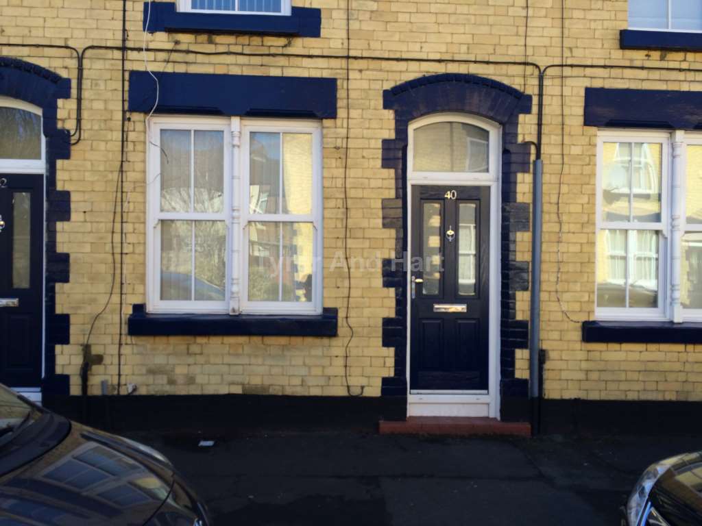 2 bed Mid Terraced House for rent in Liverpool. From Tyrer & Hart Property Specialists
