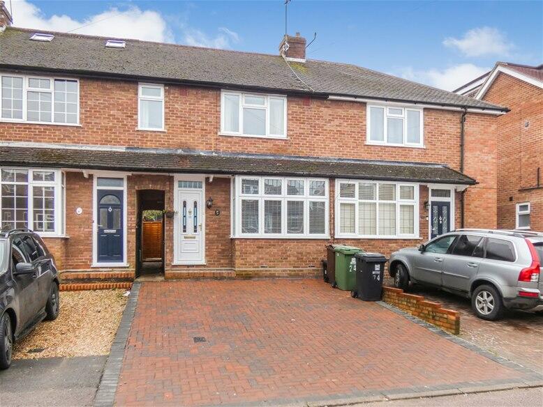 3 bed Mid Terraced House for rent in Harpenden. From Allsopp Estate Agents - Harpenden
