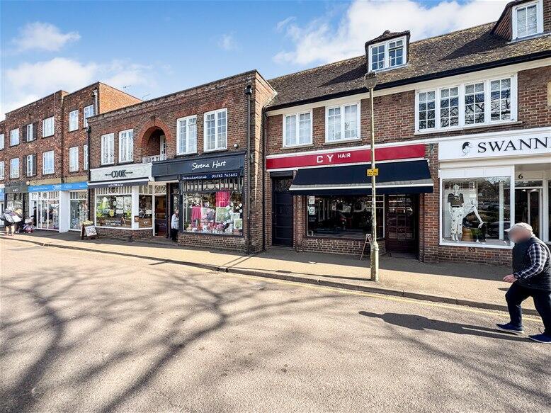 2 bed 1st Floor Flat for rent in Harpenden. From Allsopp Estate Agents - Harpenden