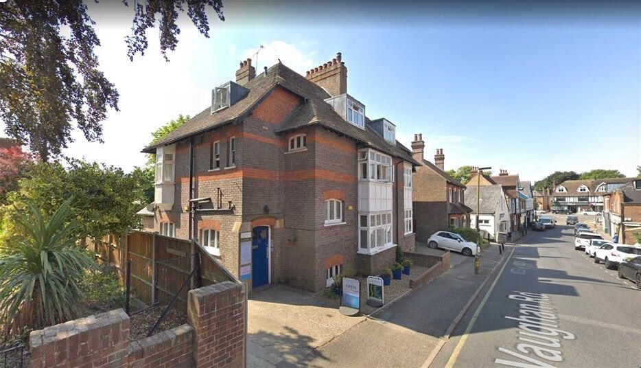 1 bed 1st Floor Flat for rent in Harpenden. From Allsopp Estate Agents - Harpenden