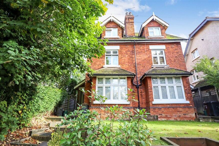 2 bed 1st Floor Flat for rent in Harpenden. From Allsopp Estate Agents - Harpenden