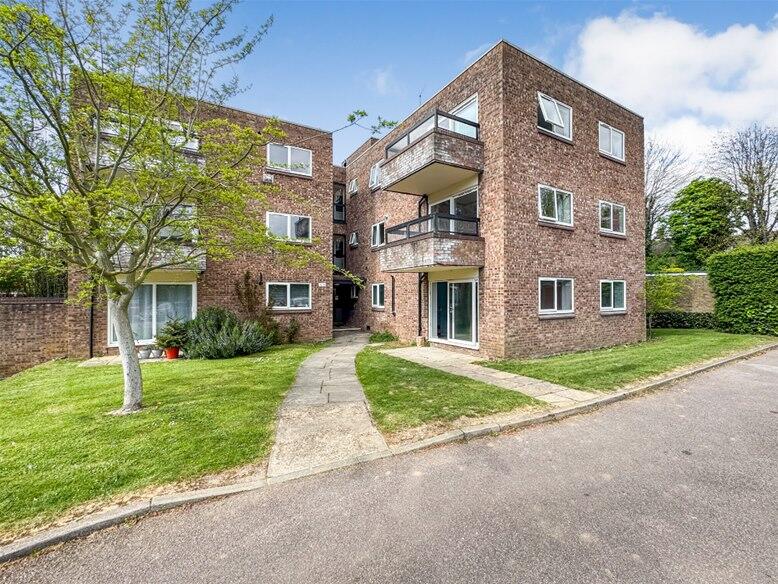 2 bed 1st Floor Flat for rent in Harpenden. From Allsopp Estate Agents - Harpenden