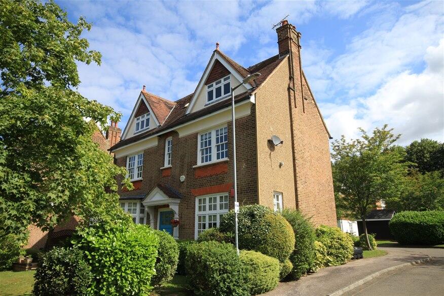 2 bed 1st Floor Flat for rent in Harpenden. From Allsopp Estate Agents - Harpenden