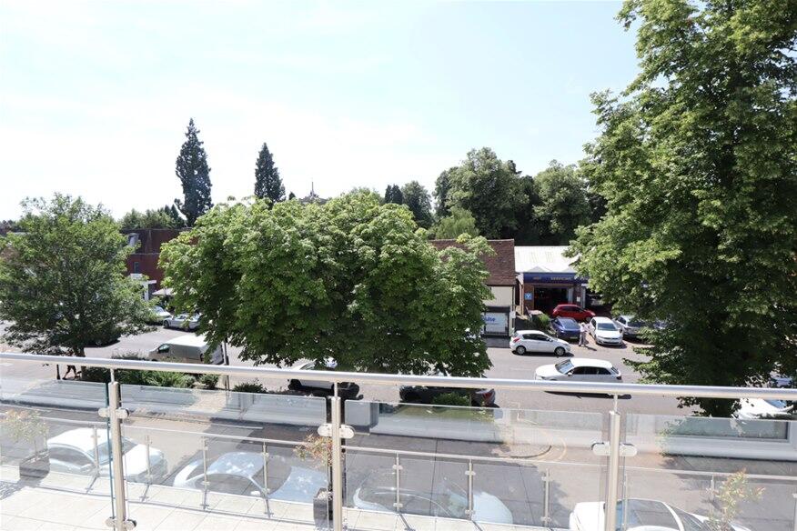 2 bed 1st Floor Flat for rent in Harpenden. From Allsopp Estate Agents - Harpenden